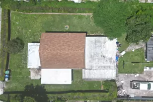 2466 NW 91st St, Miami, FL 33147 - Photo 5