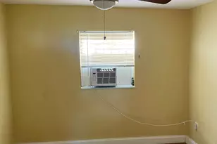 2466 NW 91st St, Miami, FL 33147 - Photo 5