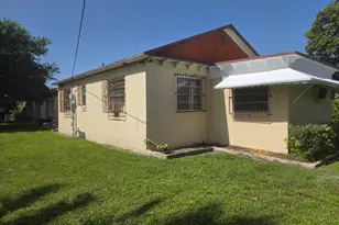 2466 NW 91st St, Miami, FL 33147 - Photo 3