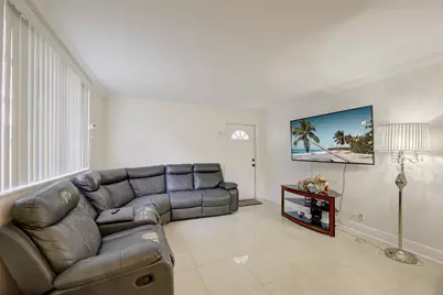 3777 NW 78th Avenue NW #10D, Hollywood, FL 33024 - Photo 9