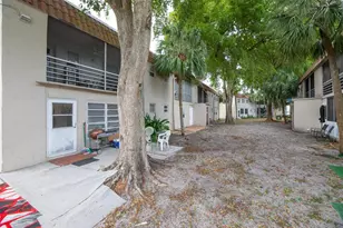 3777 NW 78th Ave, Hollywood, FL 33024 - Photo 17