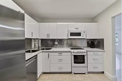 9 NE 19th Court #C112, Wilton Manors, FL 33305 - Photo 5