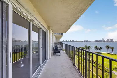 801 Lake Shore Drive #716, Lake Park, FL 33403 - Photo 3