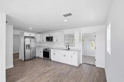 270 SW 10th Avenue #1, South Bay, FL 33493 - Photo 7