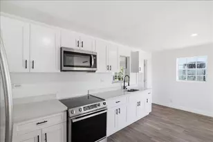 270 SW 10th Ave, South Bay, FL 33493 - Photo 11
