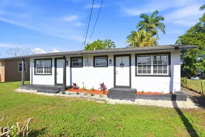 270 SW 10th Avenue #1, South Bay, FL 33493 - Photo 3