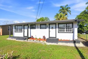 270 SW 10th Ave, South Bay, FL 33493 - Photo 3