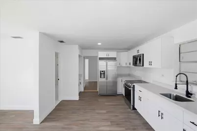 270 SW 10th Avenue #1, South Bay, FL 33493 - Photo 9