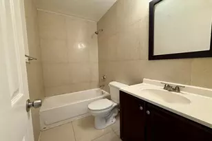 601 NE 29th Dr, Wilton Manors, FL 33334 - Photo 3