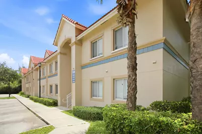 1169 Golden Lakes Boulevard #1125, West Palm Beach, FL 33411 - Photo 3