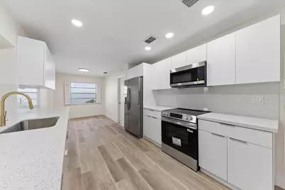 7198 E Pine Forest Cir Circle E, Lake Worth, FL 33467 - Photo 9
