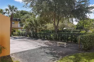 5186 NE 6th Ave, Oakland Park, FL 33334 - Photo 37