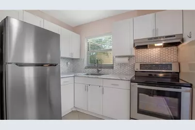 5186 NE 6th Avenue #710, Oakland Park, FL 33334 - Photo 9