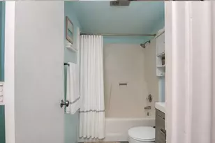 5186 NE 6th Ave, Oakland Park, FL 33334 - Photo 15