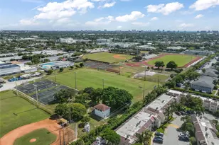5186 NE 6th Ave, Oakland Park, FL 33334 - Photo 43