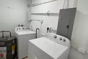 1635 NE 160th St, North Miami Beach, FL 33162 - Photo 19