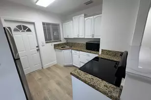 1635 NE 160th St, North Miami Beach, FL 33162 - Photo 7