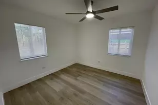 1635 NE 160th St, North Miami Beach, FL 33162 - Photo 13