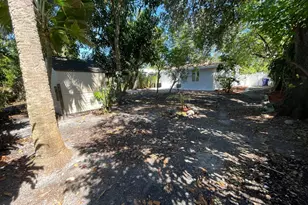 1635 NE 160th St, North Miami Beach, FL 33162 - Photo 27