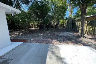 1635 NE 160th St, North Miami Beach, FL 33162 - Photo 21