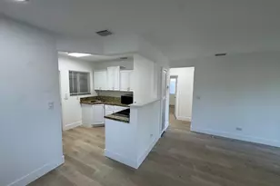1635 NE 160th St, North Miami Beach, FL 33162 - Photo 5