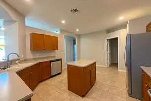 434 North Tangerine Square SW, Vero Beach, FL 32968 - Photo 5