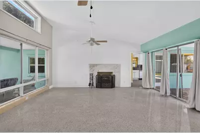 2110 NE 4th Avenue, Boca Raton, FL 33431 - Photo 7