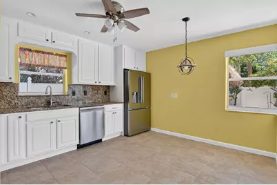2110 NE 4th Avenue, Boca Raton, FL 33431 - Photo 9