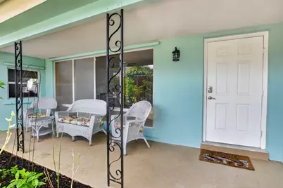 2110 NE 4th Avenue, Boca Raton, FL 33431 - Photo 5