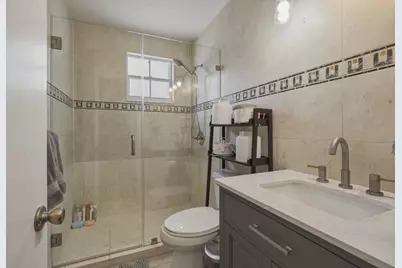 310 NW 207th Way, Pembroke Pines, FL 33029 - Photo 25