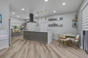 310 NW 207th Way, Pembroke Pines, FL 33029 - Photo 19