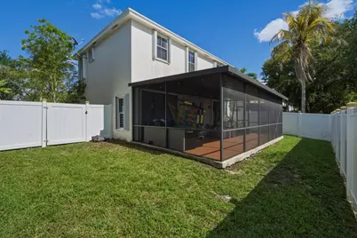 310 NW 207th Way, Pembroke Pines, FL 33029 - Photo 15