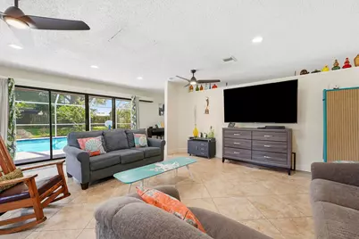 1095 NE Tuxedo Terrace, Jensen Beach, FL 34957 - Photo 13