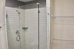 719 SW 7th St, Hallandale Beach, FL 33009 - Photo 5