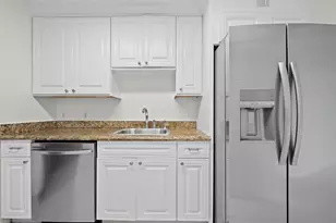 5600 N Flagler Dr, West Palm Beach, FL 33407 - Photo 13