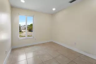12944 68th St N, The Acreage, FL 33412 - Photo 17