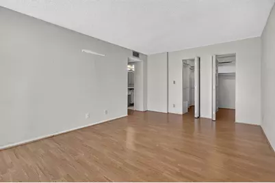 600 Parkview Drive #230, Hallandale Beach, FL 33009 - Photo 7