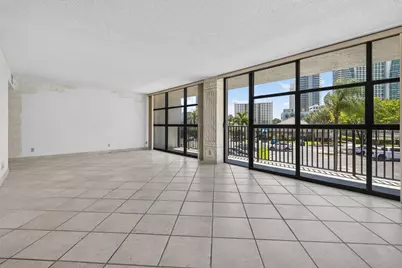 600 Parkview Drive #230, Hallandale Beach, FL 33009 - Photo 21