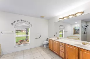 524 SE Nome Dr, Port Saint Lucie, FL 34984 - Photo 17