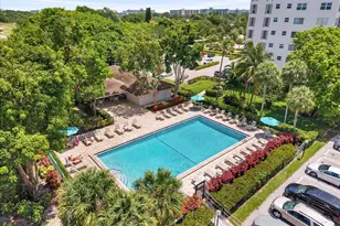 3200 N Palm Aire Dr, Pompano Beach, FL 33069 - Photo 33