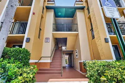 103 Yacht Club Way #205, Hypoluxo, FL 33462 - Photo 7