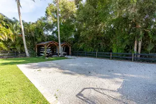 2583 Appaloosa Trail, Wellington, FL 33414 - Photo 27