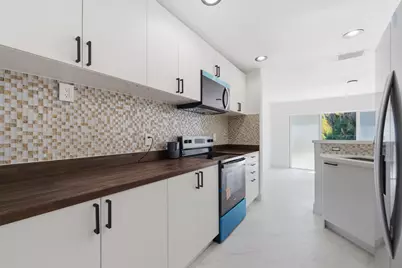 2824 NW 99th Terrace, Sunrise, FL 33322 - Photo 9