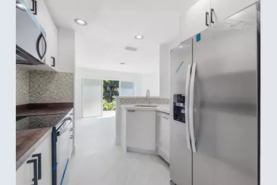 2824 NW 99th Terrace, Sunrise, FL 33322 - Photo 11