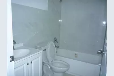 2162 NW 28th Street, Oakland Park, FL 33311 - Photo 17