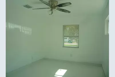 2162 NW 28th Street, Oakland Park, FL 33311 - Photo 15