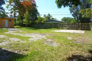 2162 NW 28th St, Oakland Park, FL 33311 - Photo 23