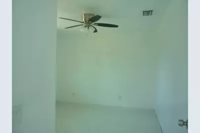 2162 NW 28th Street, Oakland Park, FL 33311 - Photo 13