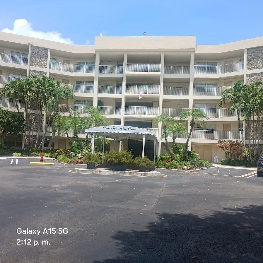 800 Cypress Grove Dr #Unit 312 - 800 Cypress Grove Dr #Unit 312, Pompano Beach, FL 33069 Luxury Property | Jose Angel Pina