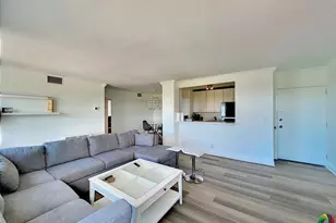 2555 NE 11th St, Fort Lauderdale, FL 33304 - Photo 13